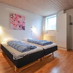 펜션 Lystrup Gamle Skole *