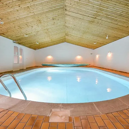 Lystrup Gamle Skole * Allingåbro